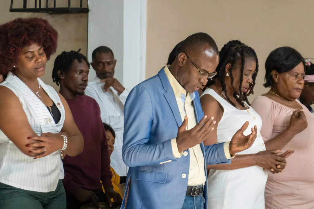 Comunidad haitiana en Tijuana celebra el Día del Padre como muestra de integración cultural