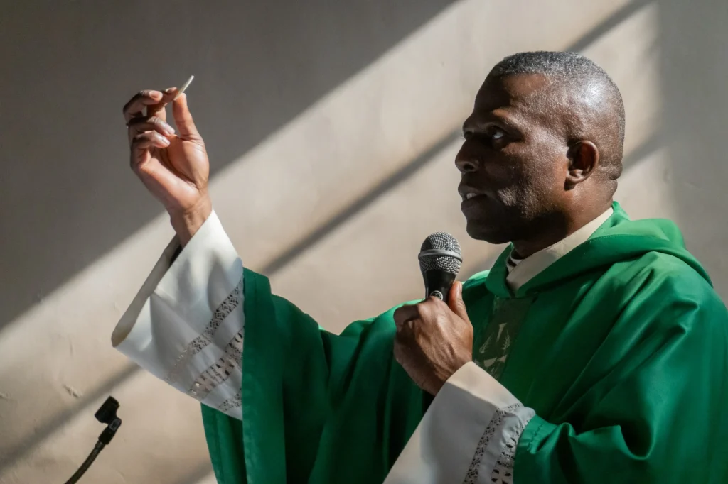 Comunidad haitiana en Tijuana celebra el Día del Padre como muestra de integración cultural