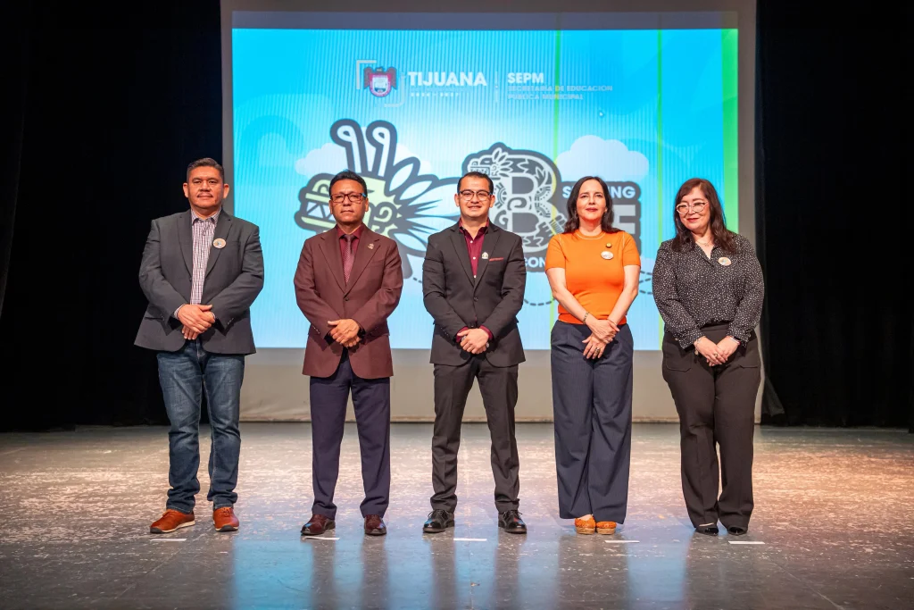 Alcalde acude a concurso de escuela 