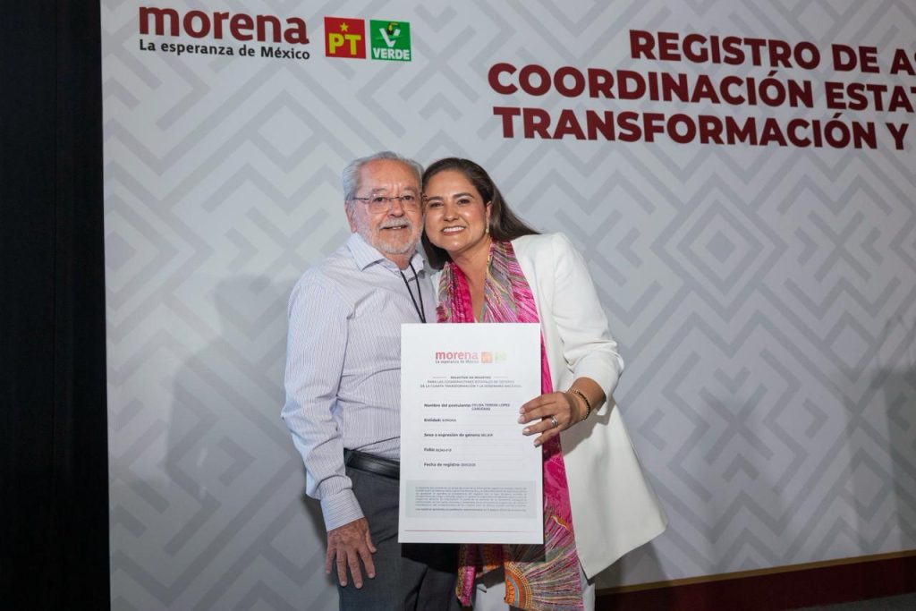 Celida López se registra en Morena para buscar la Coordinación de la Transformación en Sonora