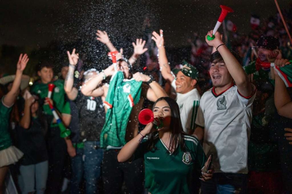 Abarrotan la Glorieta Cuauhtémoc en Tijuana tras triunfo de México en el Mundial 2026