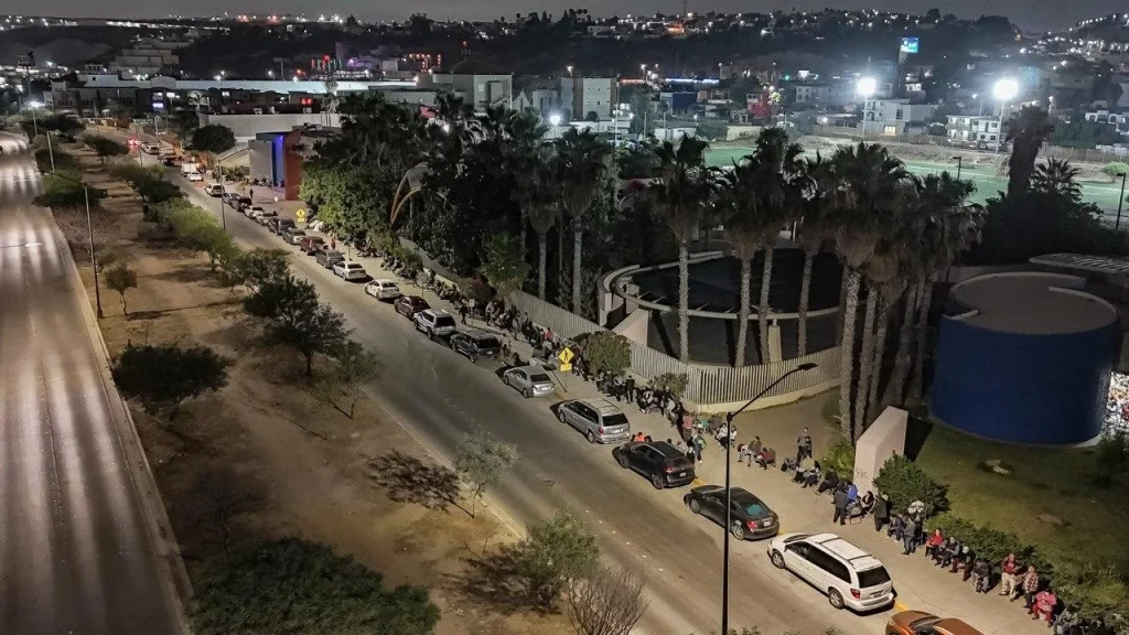 Filas en Bienestar de Tijuana