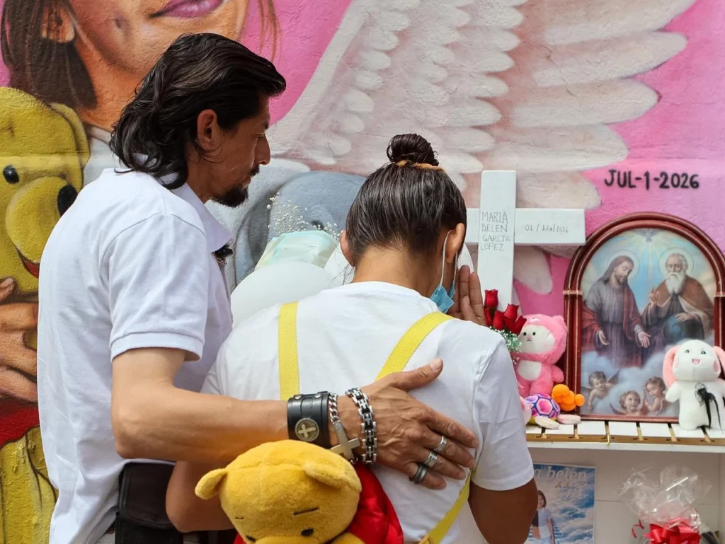 Realizan mural en Tijuana en memoria de Maria Belén en el lugar del accidente