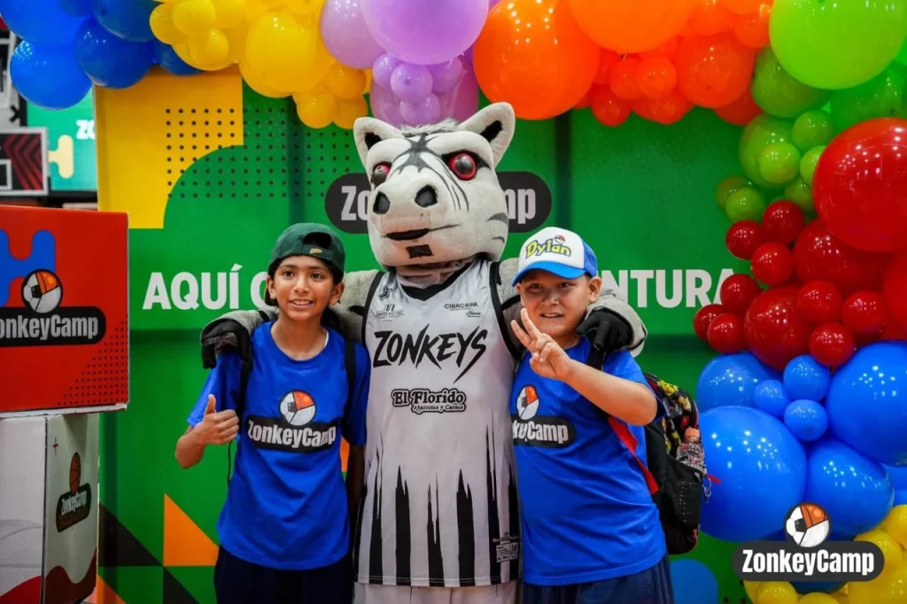 Más de 300 niños llenan de energía la Arena Zonkeys en Tijuana