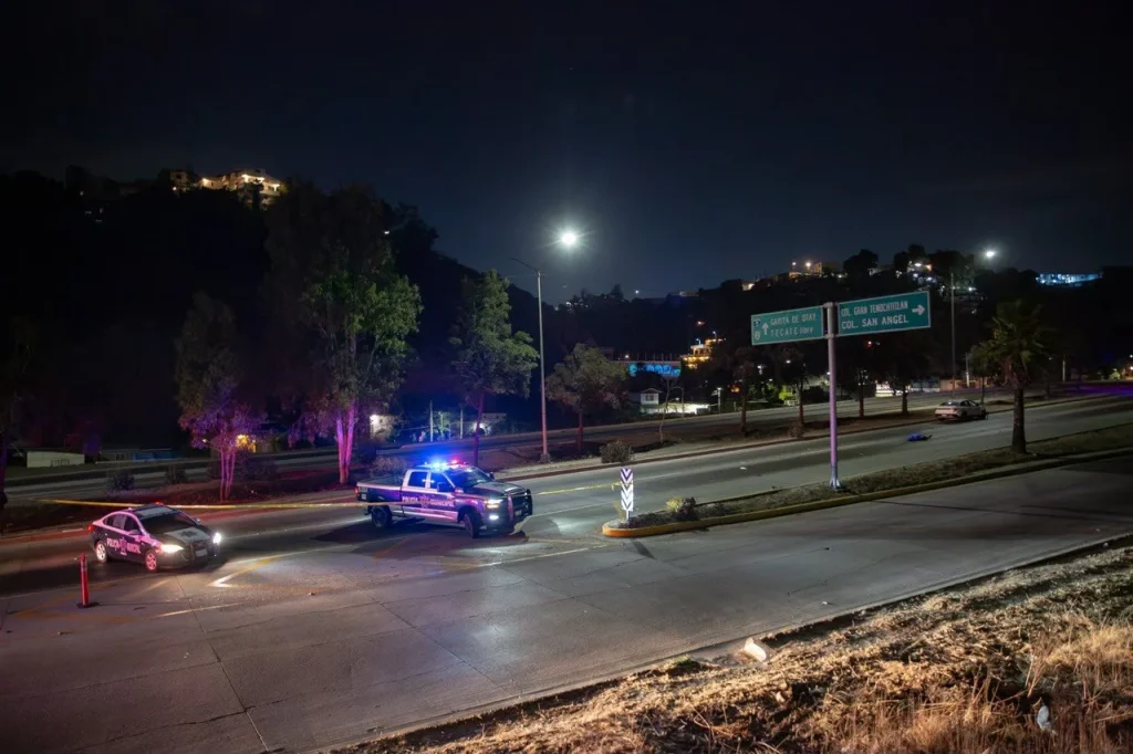 Muere hombre atropellado en el Periférico de Tijuana; el conductor fue detenido