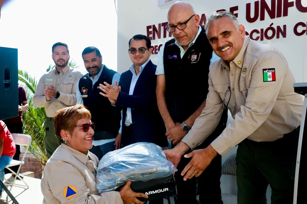 Invierte Ayuntamiento de Tijuana más de 830 mil pesos en equipamiento para Protección Civil