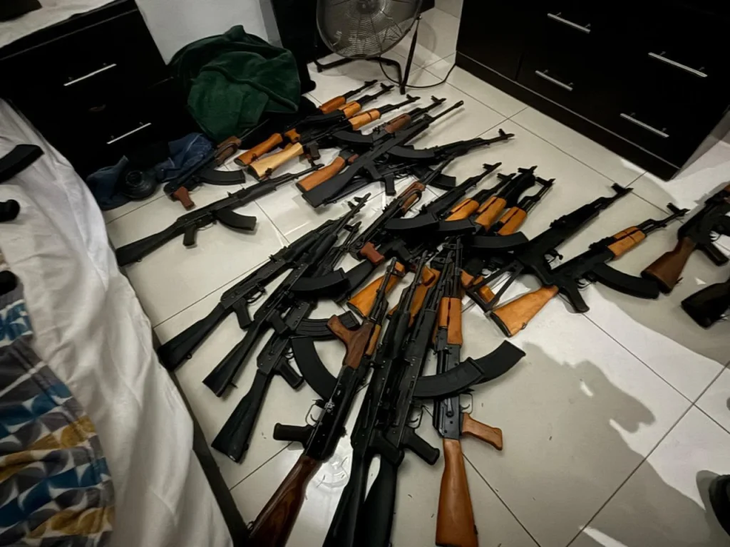 Decomisan armas largas y 274 mil cartuchos en San Luis Río Colorado
