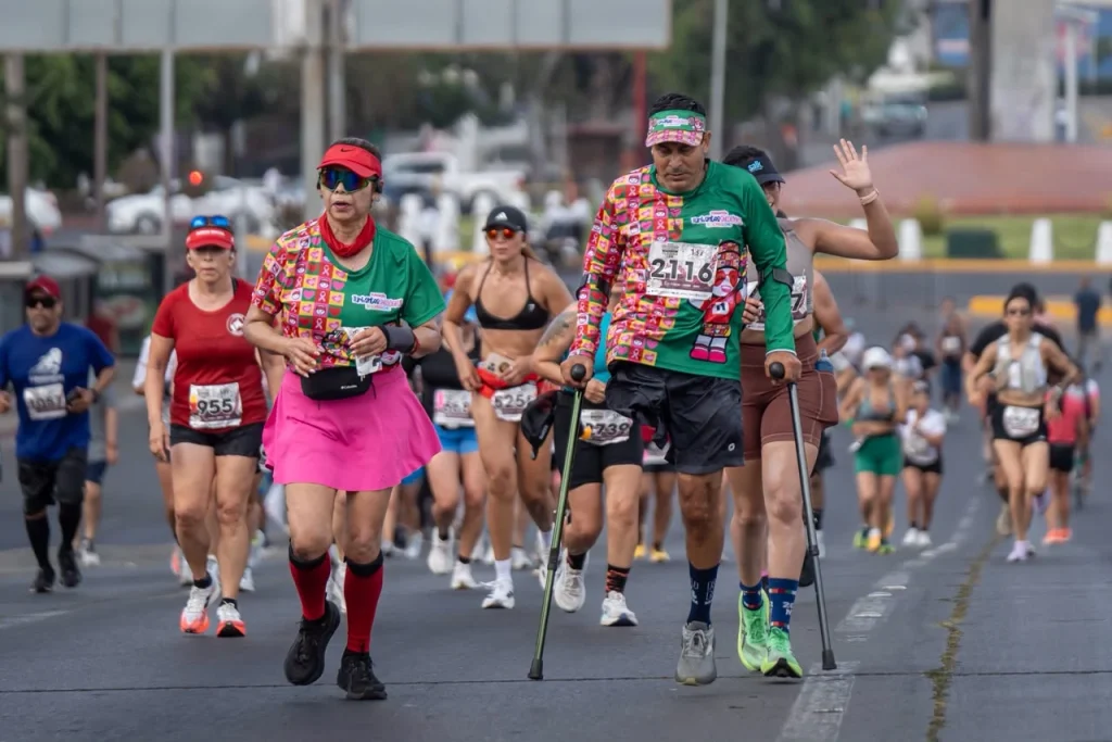 Daniel Valdez y Silvia Ortiz conquistan el XXXI Medio Maratón Internacional Tijuana 2026