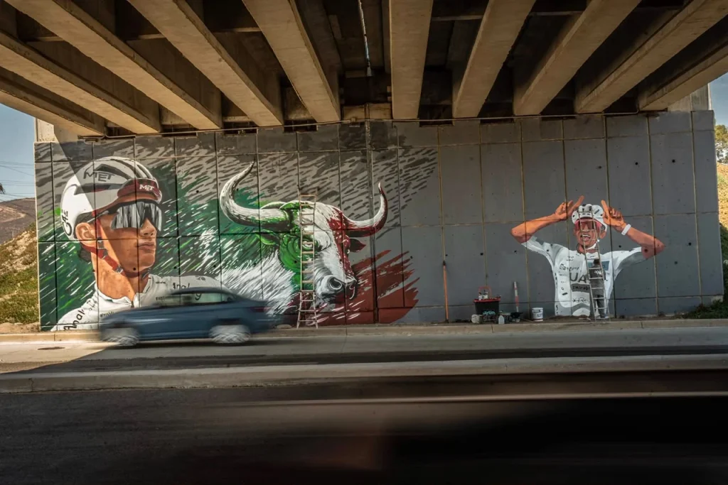Homenaje en Ensenada: Inmortalizan a Isaac del Toro con un monumental mural urbano