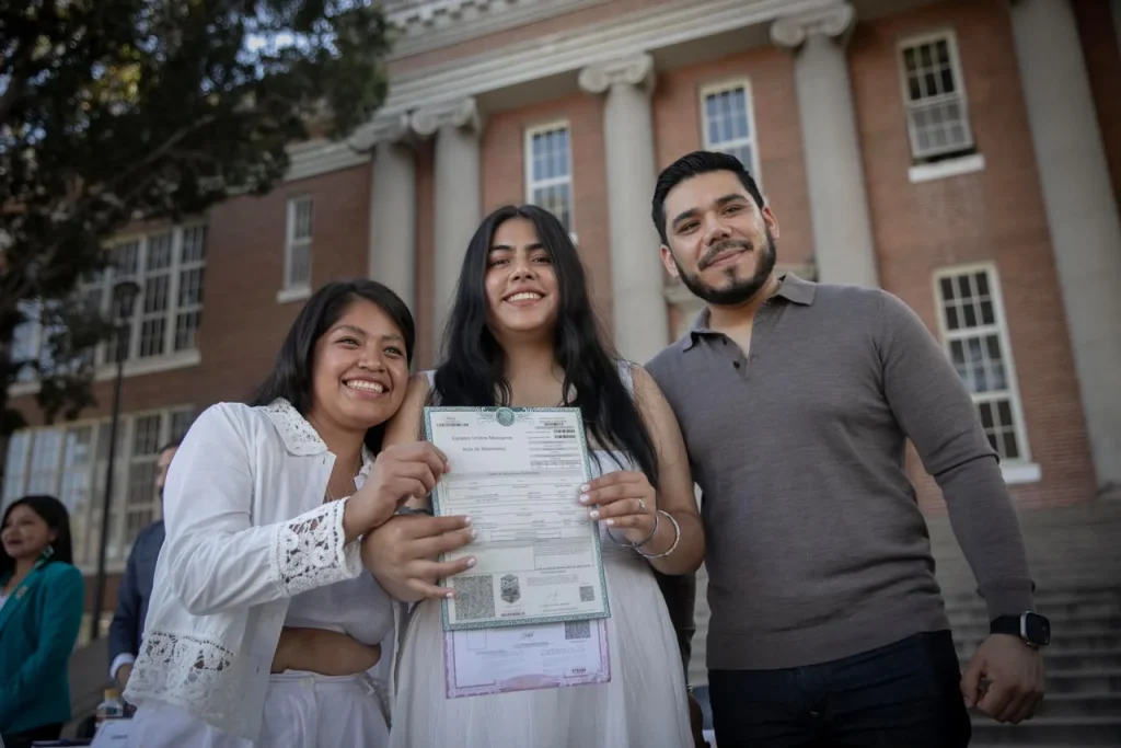 31 parejas formalizan su unión en Matrimonios Igualitarios LGBTTTIQANB+ 2026 en Tijuana