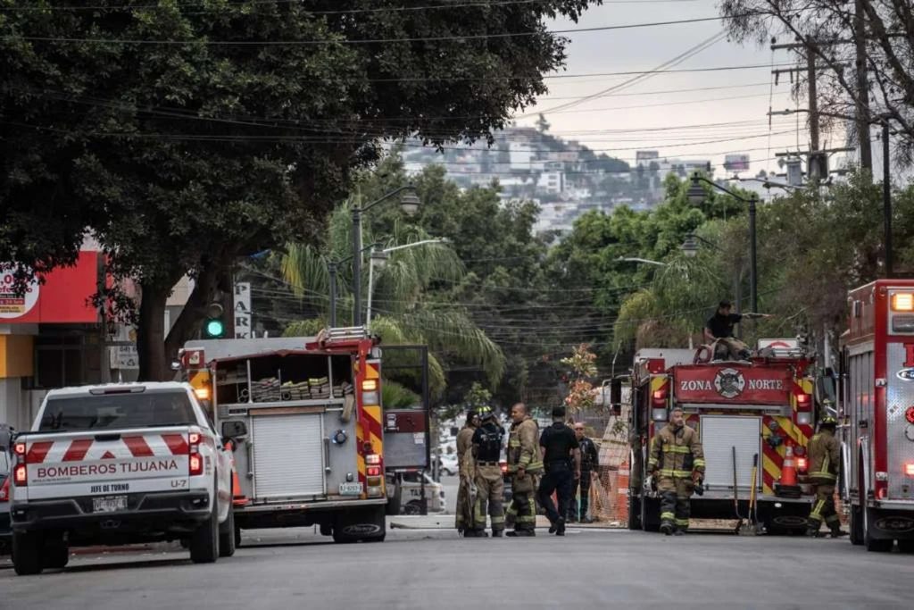 Bomberos controlan fuga de gas y evacuan a 30 personas en la Zona Centro de Tijuana