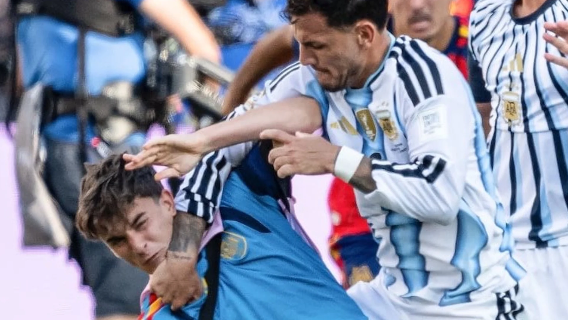 FIFA impone severas sanciones a jugadores de Argentina tras altercados en la final del Mundial 2026