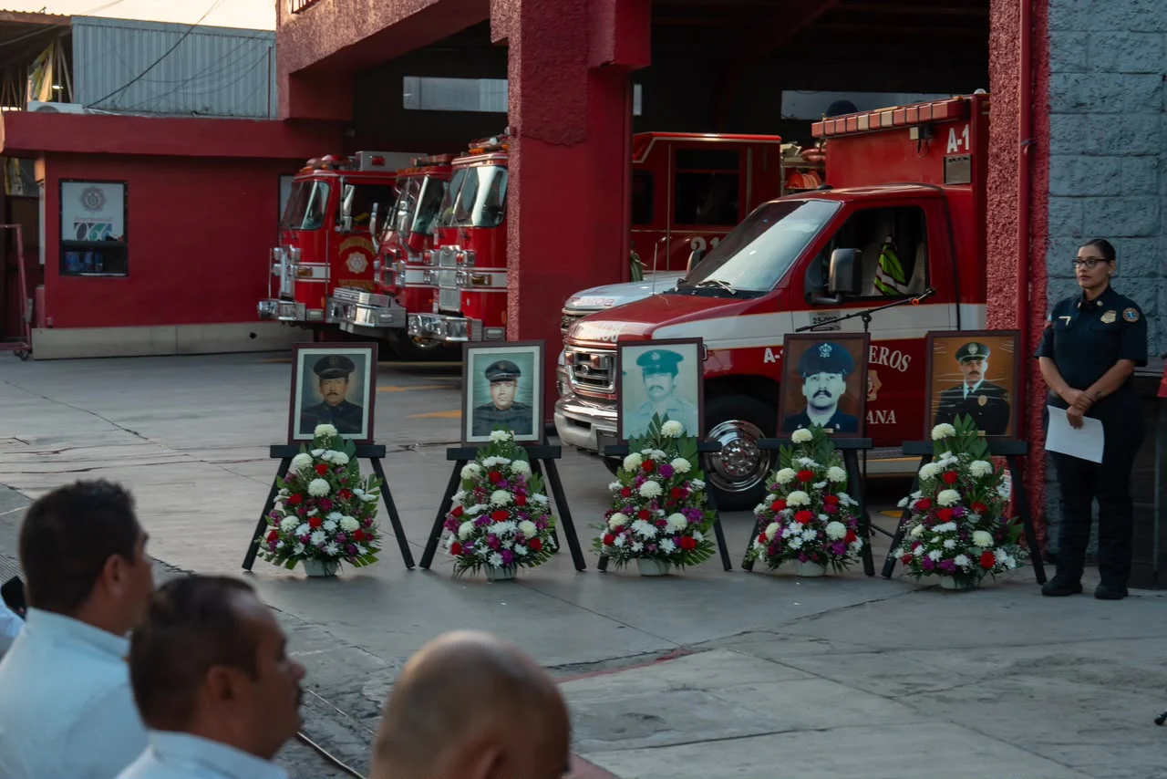 Inscriben a los capitanes Daniel Reynoso y Juan de Dios Romero en el Memorial de Bomberos de Tijuana