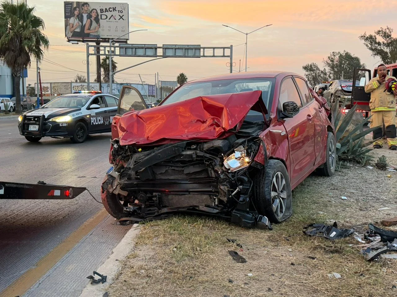 Choque múltiple en carretera Aeropuerto genera carga vehicular en Otay