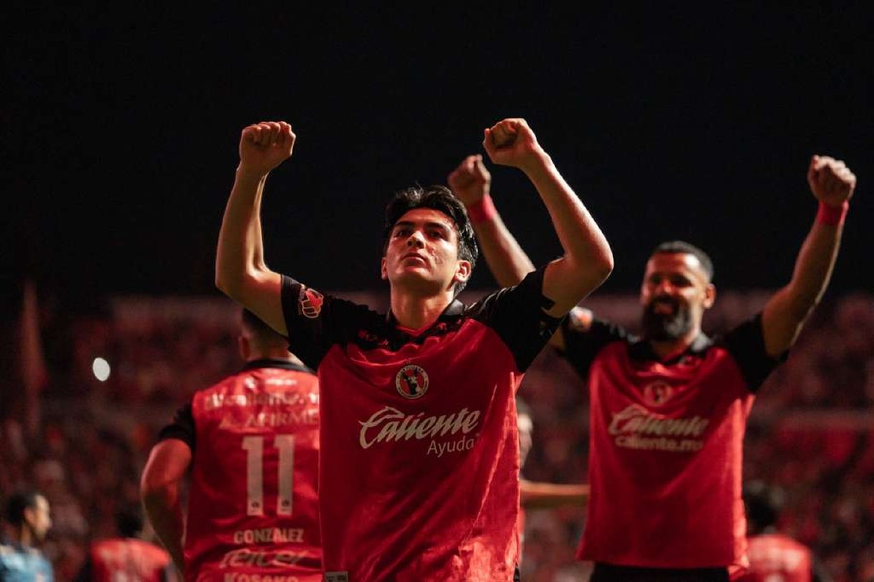 Con doblete de Gilberto Mora, Xolos de Tijuana vence a Pumas