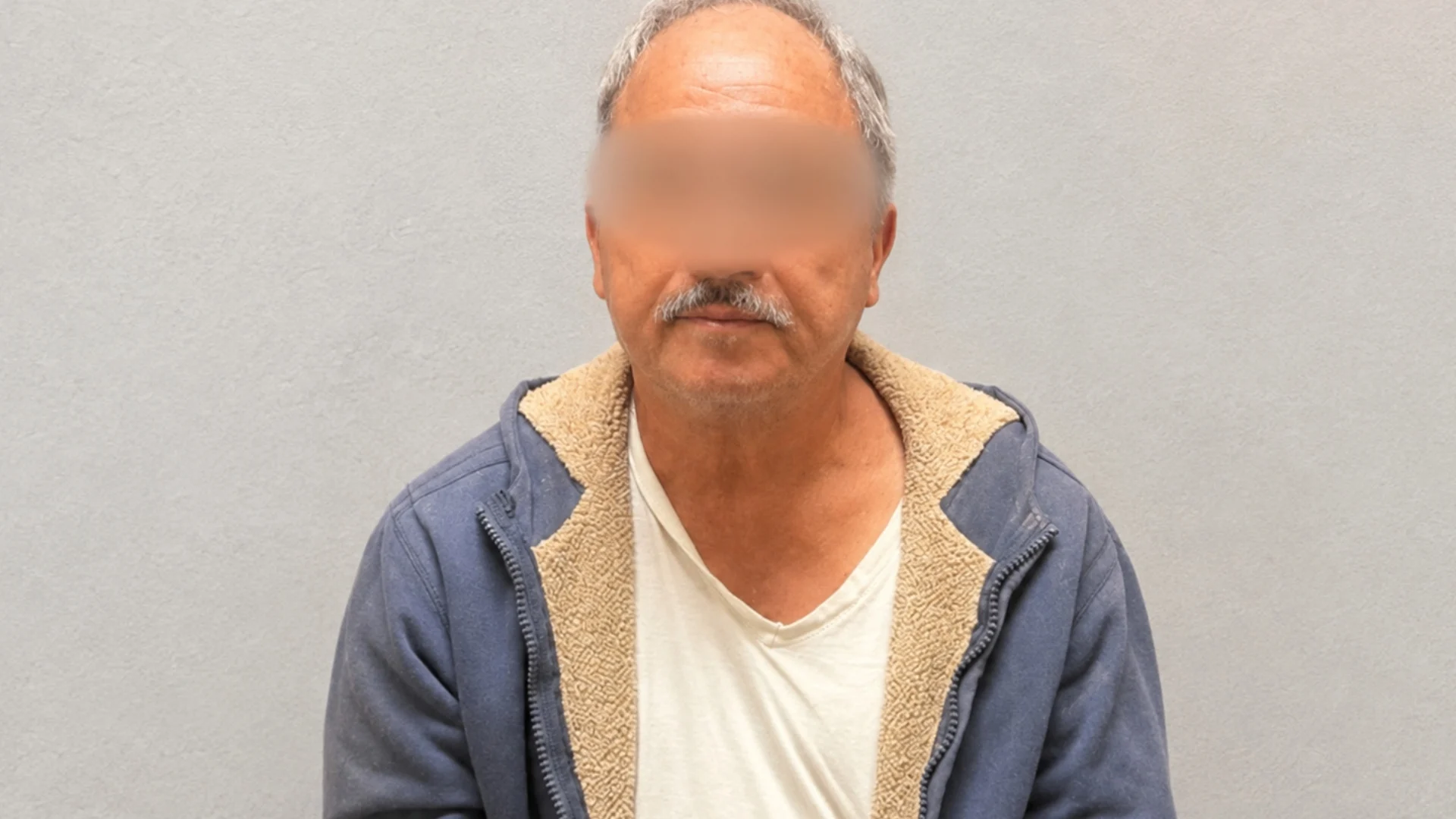 Sujeto ordenó encerrar a menor en una jaula en San Quintín