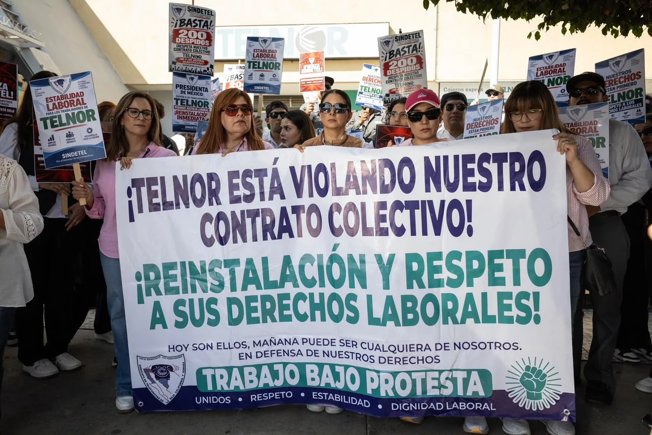 Exigen reinstalación 185 trabajadores despedidos de TELNOR en Tijuana ante inminente huelga