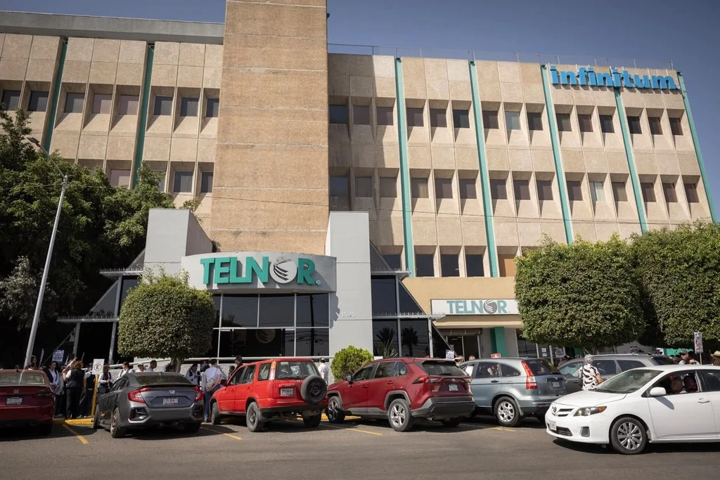 Exigen reinstalación 185 trabajadores despedidos de TELNOR en Tijuana ante inminente huelga