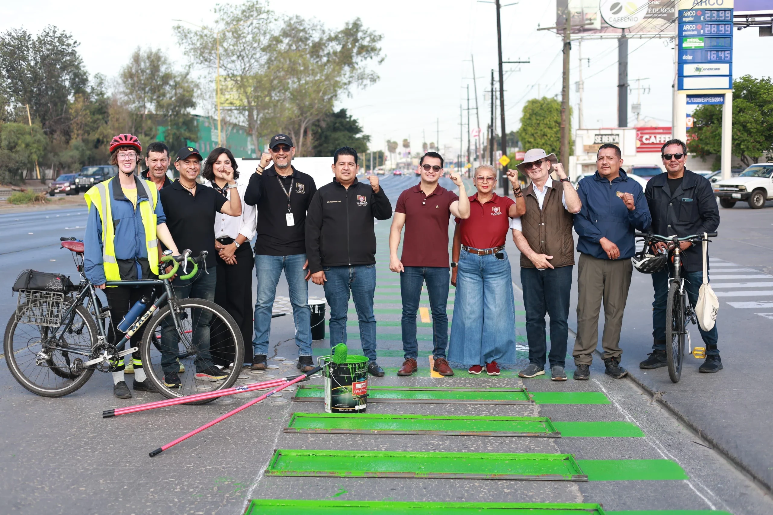 Rehabilitan ciclovía del bulevar Federico Benítez en Tijuana