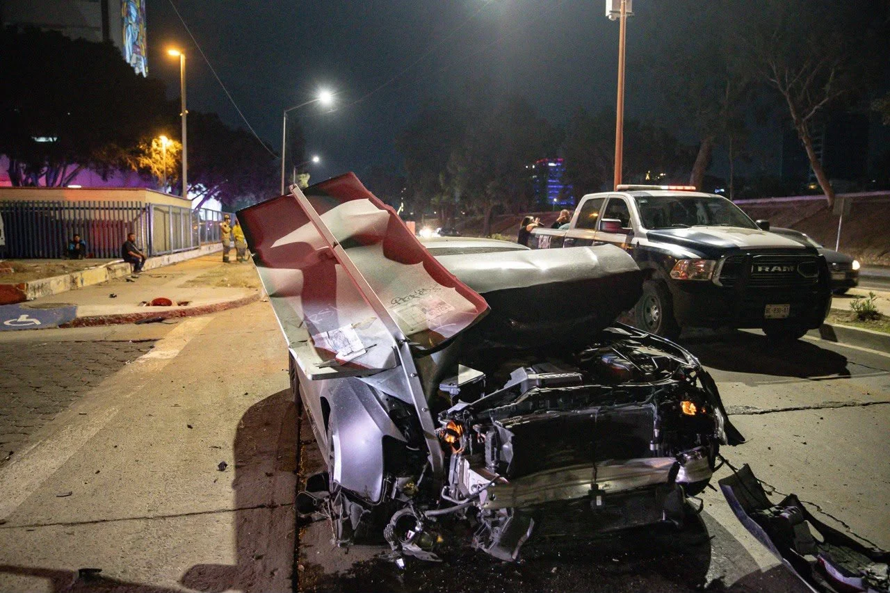 Accidente deja cinco menores de edad lesionados