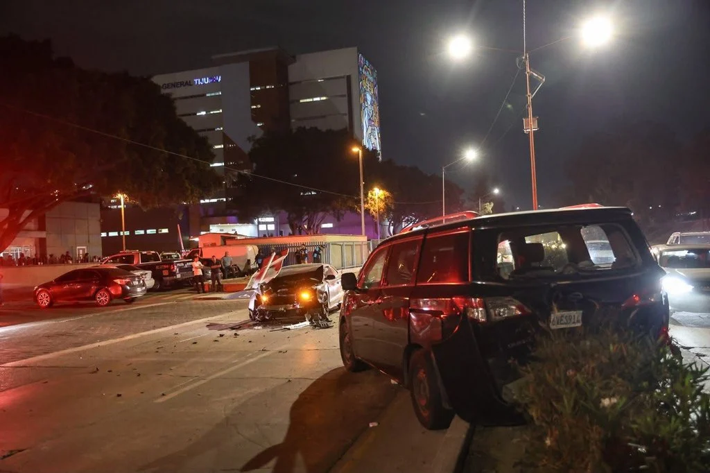 Accidente deja cinco menores de edad lesionados