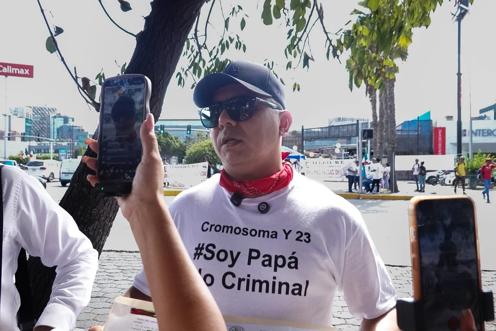 Padres de familia protestan en Tijuana contra presuntas denuncias falsas en juicios de custodia