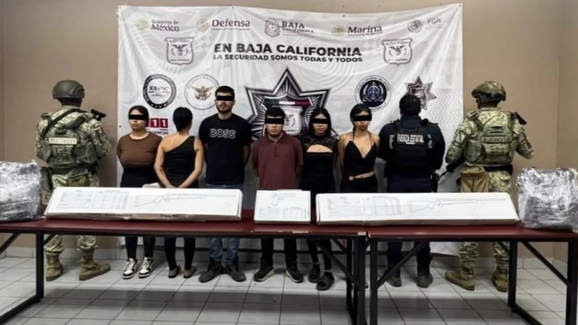 Detienen a seis personas con armamento y vehículo robado en San Diego