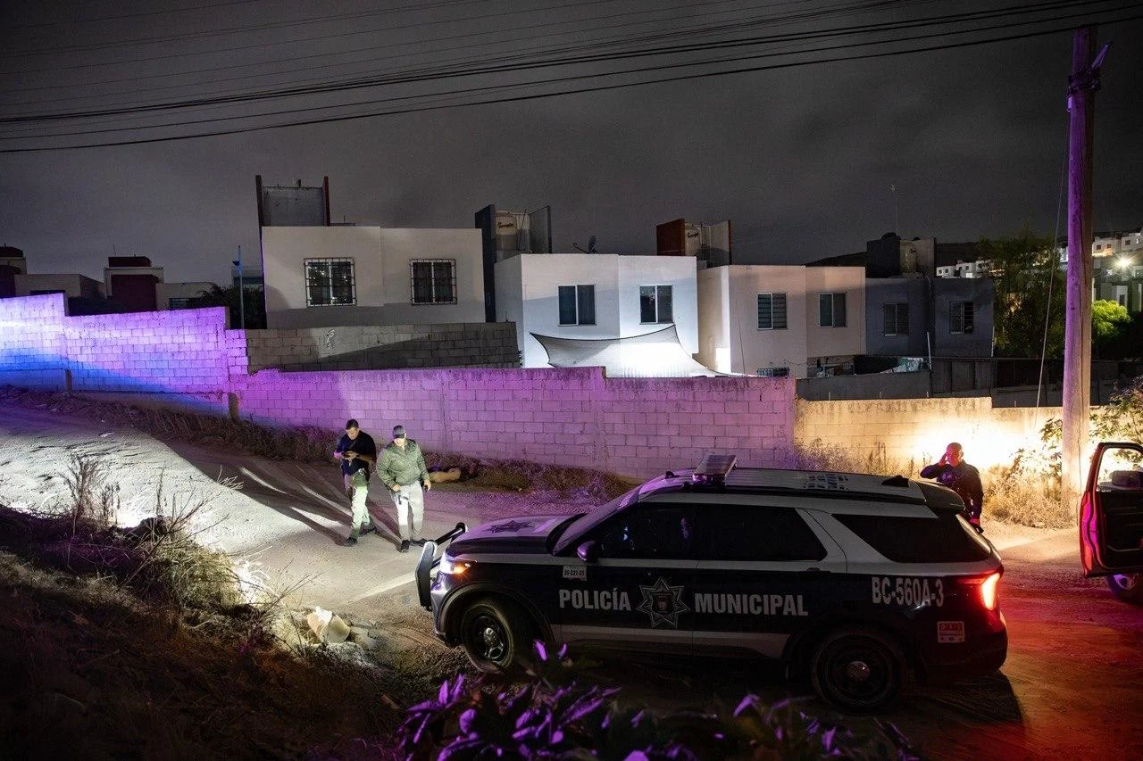 Localizan a dos hombres sin vida en la colonia La Cuestecita