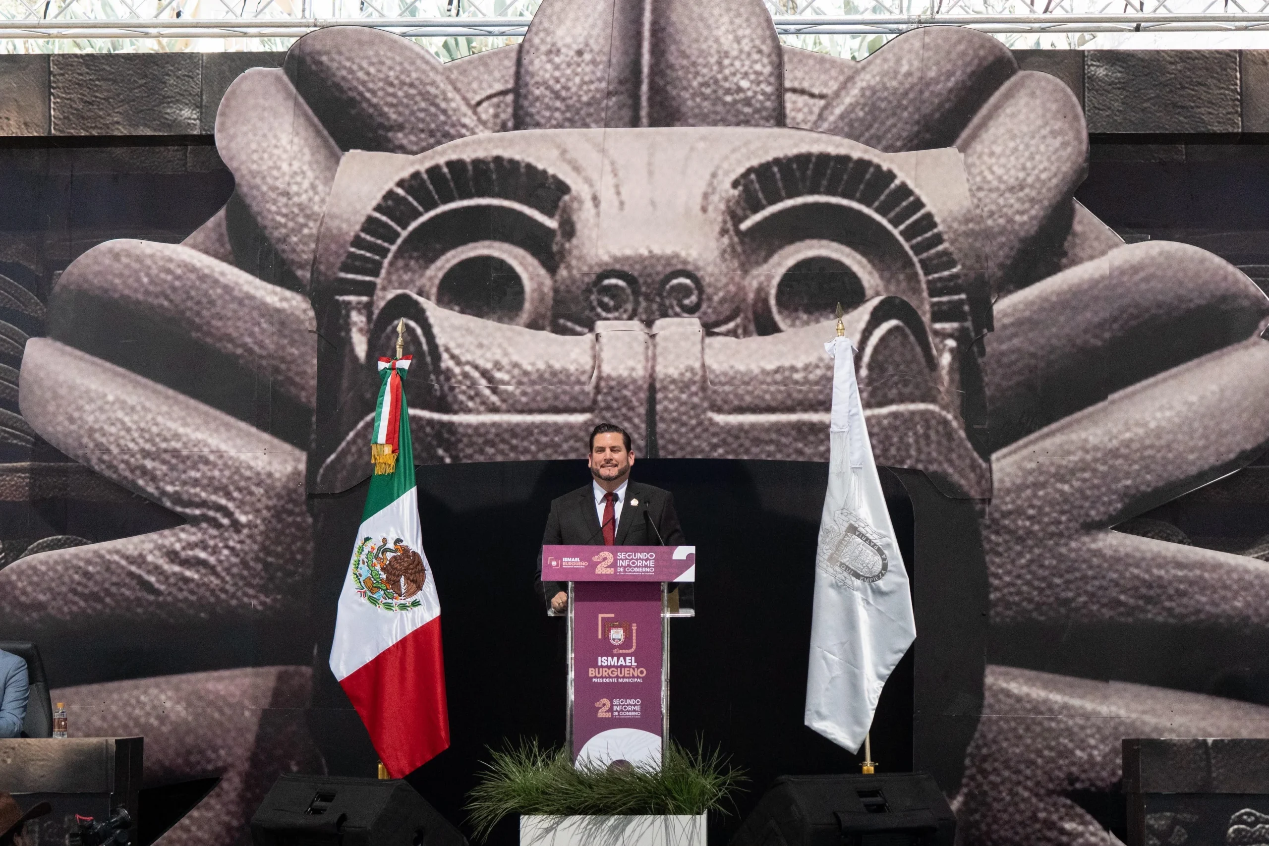 Rinde Ismael Burgueño su Segundo Informe de Gobierno en Tijuana con balance en obras y garitas