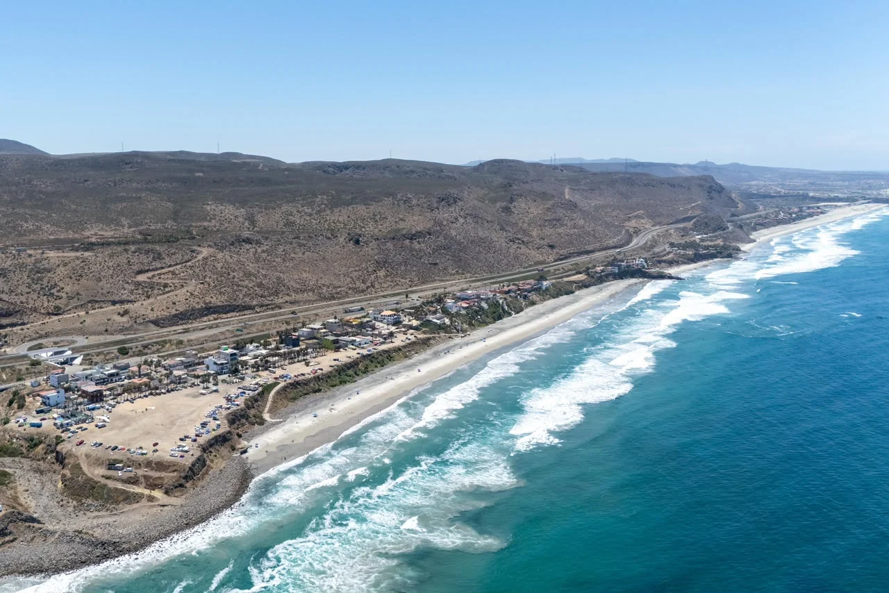 Desaparece joven de 18 años en playa Los Alisitos; corporaciones de Rosarito, Tijuana y Ensenada mantienen operativo de búsqueda