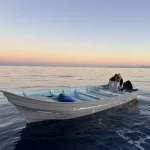 Guardia Costera de EE. UU. intercepta panga con 18 personas frente a costas de Carlsbad