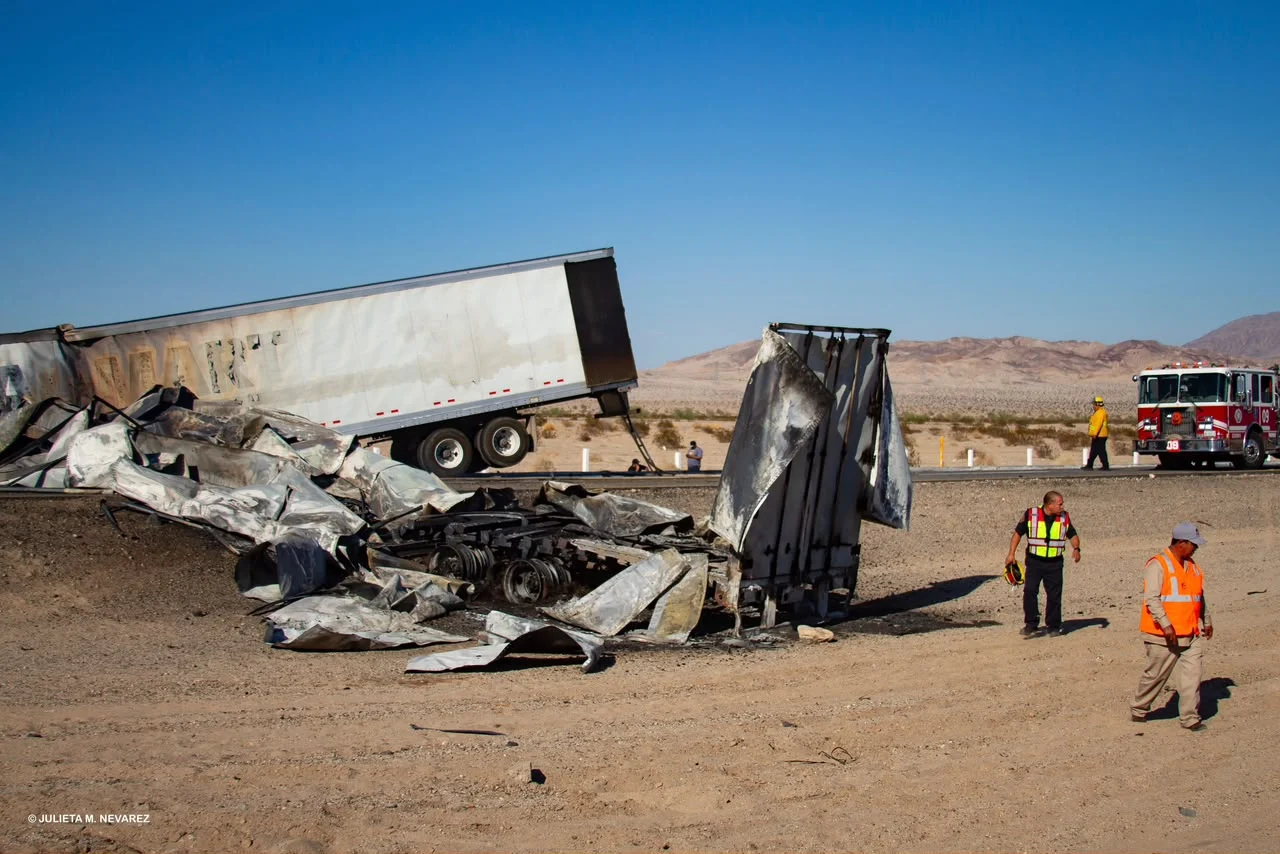 Choque frontal de tráileres deja dos conductores sin vida en la carretera Mexicali-Tijuana
