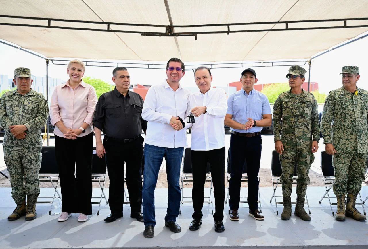 Gobernador entrega 73 nuevas patrullas con inversión de 97 millones de pesos para corporaciones y 14 municipios