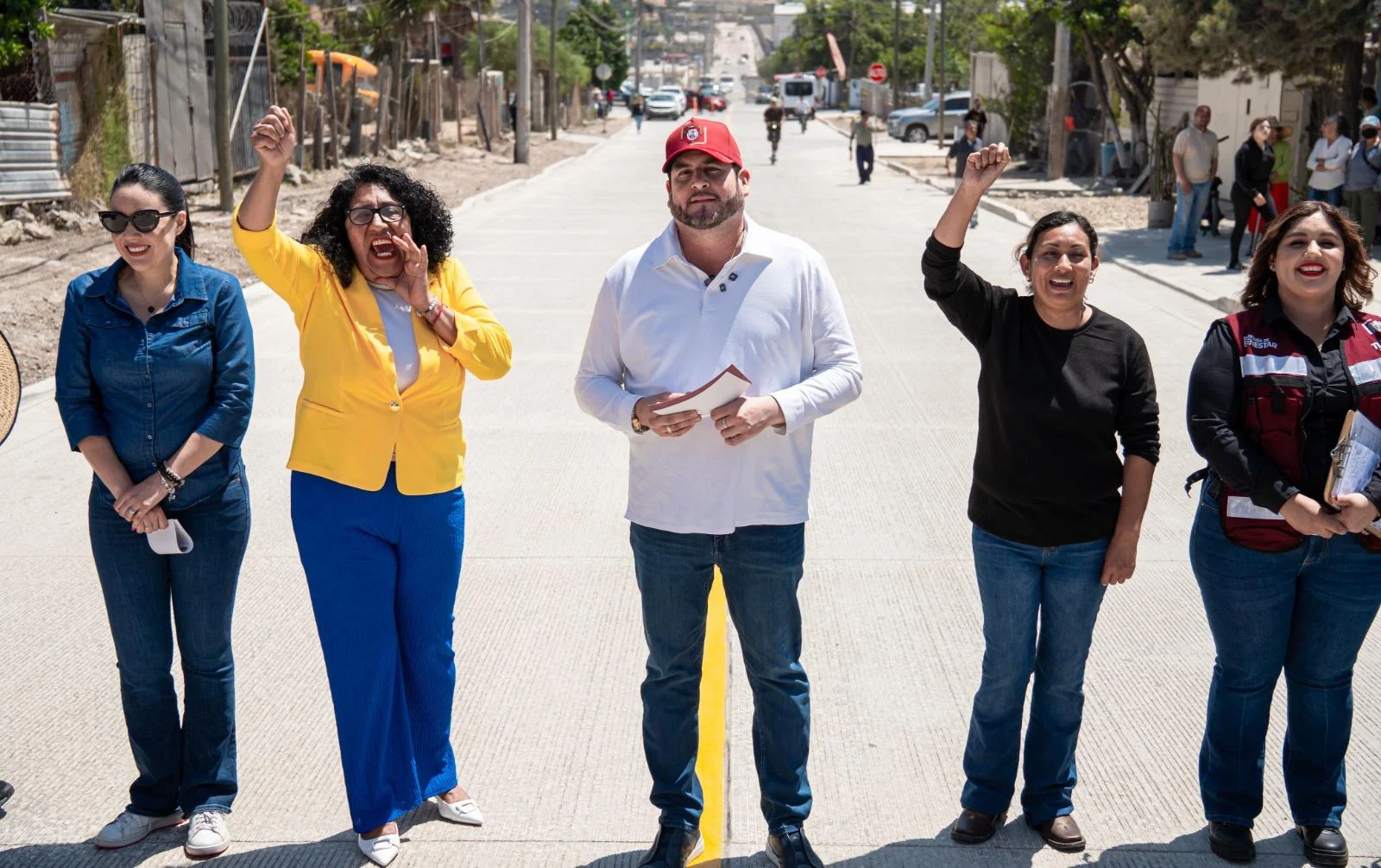 Burgueño invirtió más de mil 260 mdp en vialidades y obra comunitaria en Tijuana