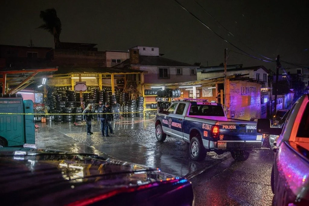 Ataque armado en llantera deja dos personas sin vida