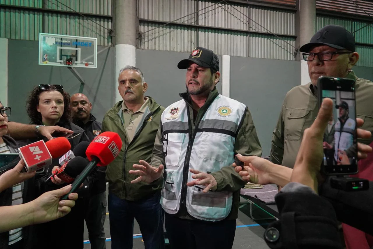 Evalúan puntos críticos en Tijuana tras inundaciones causadas por la tormenta tropical Rachel