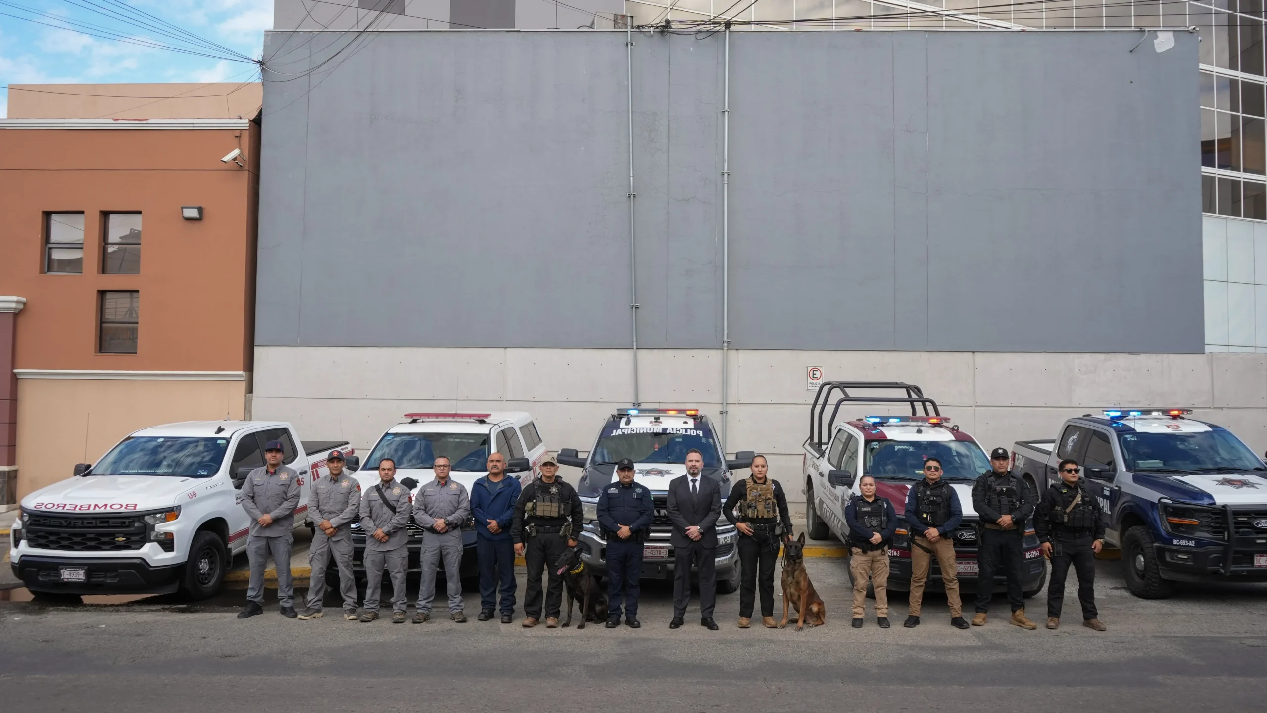 Tijuana envía brigadas K9 y Bomberos a Ensenada para búsqueda de personas tras tormenta “Rachel”