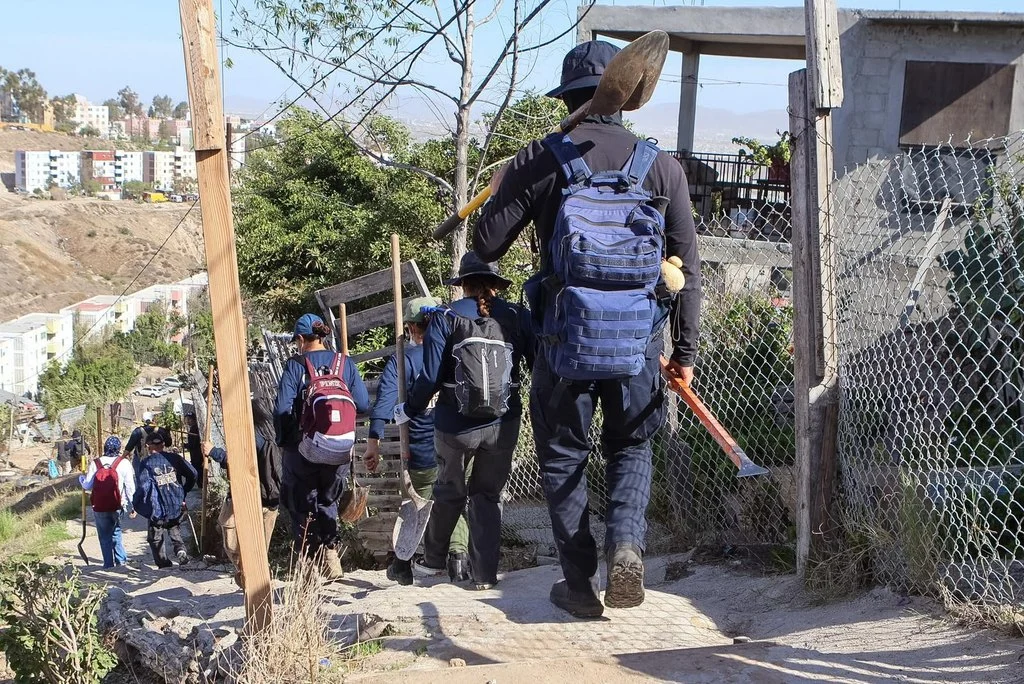 Colectivo localiza cuatro cuerpos en fosa y denuncia rezago pericial de la FGE