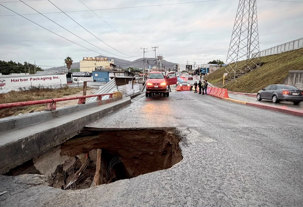 Inician trabajos de rehabilitación en el Puente Vehicular Terrazas en Tijuana