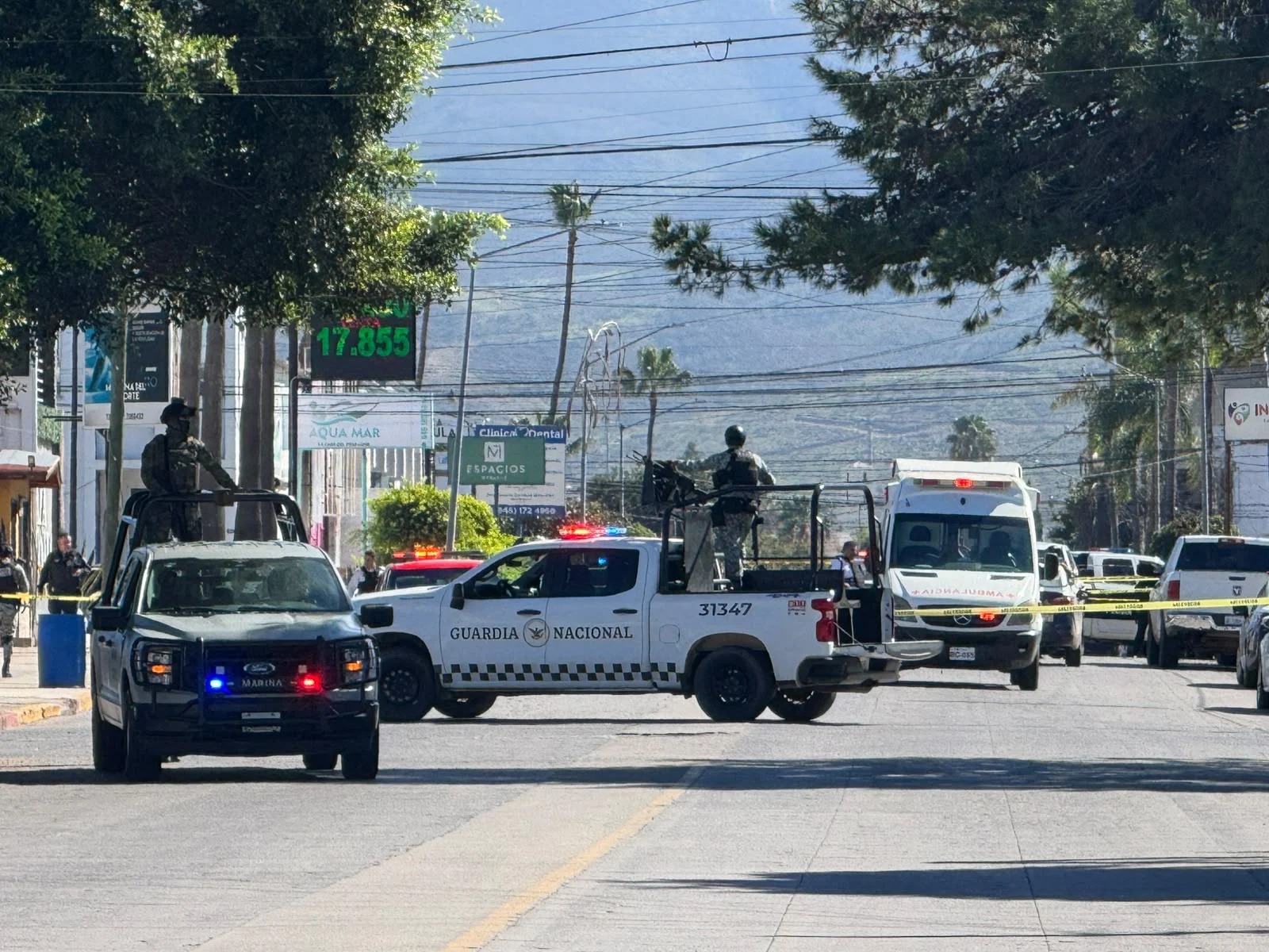 Persecución y enfrentamiento armado en Ensenada deja un motociclista sin vida