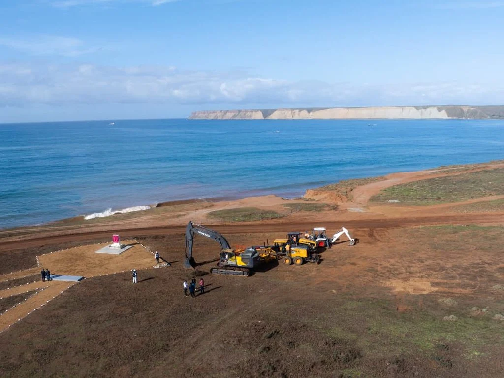 Colocan primera piedra para el Megapuerto Punta Colonet; conectará Baja California con el mercado de EE. UU. hacia 2029