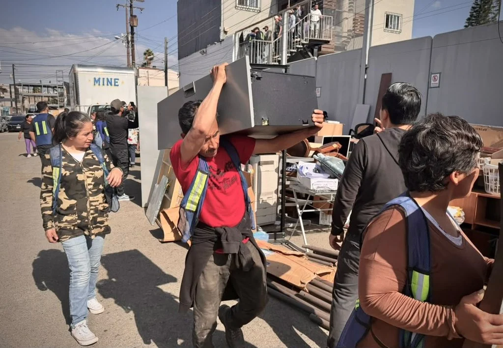 Desalojan oficinas de Casa Morena en Tijuana por presunto adeudo de rentas