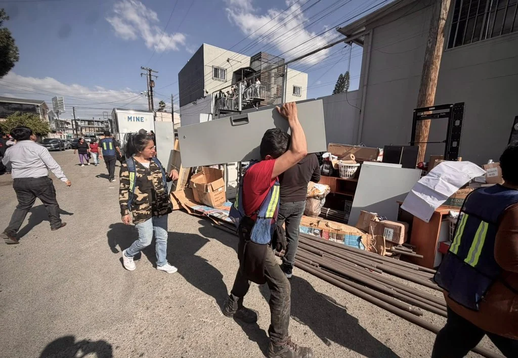 Desalojan oficinas de Casa Morena en Tijuana por presunto adeudo de rentas