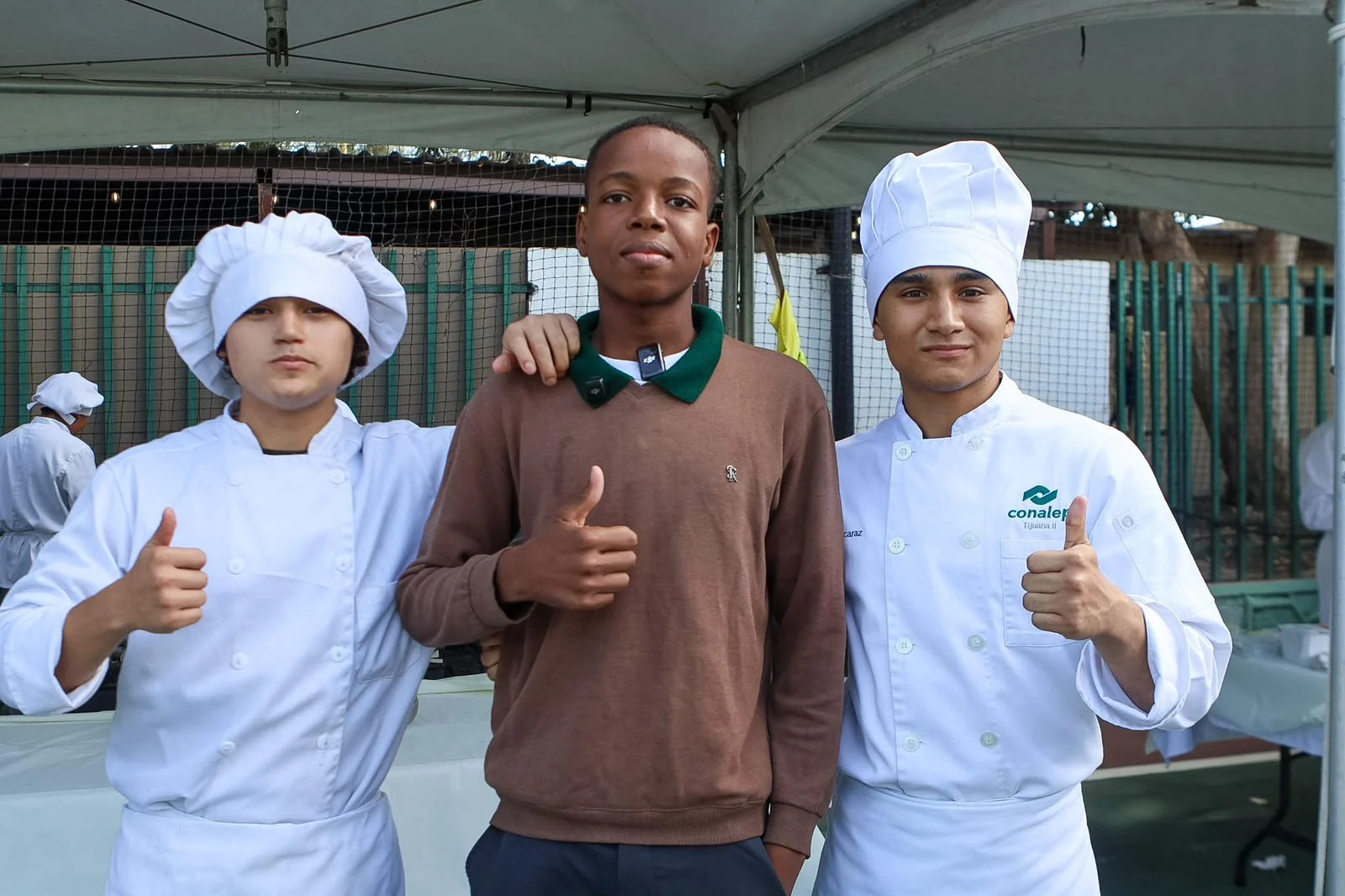 Cocineras tradicionales llevan gastronomía nativa a estudiantes de Tijuana